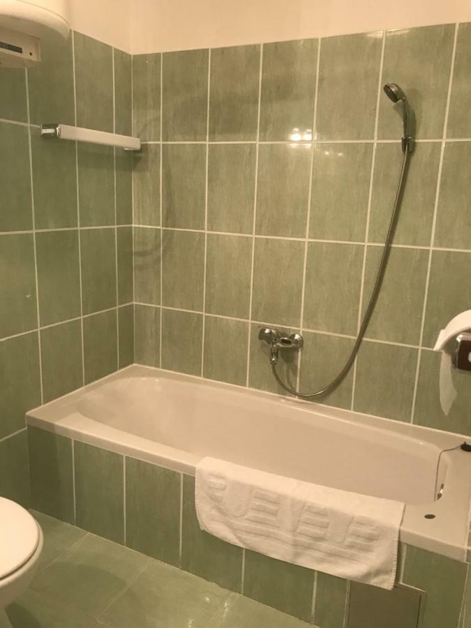 ראב Apartment Pulic מראה חיצוני תמונה